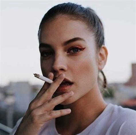 barbara palvin smoking